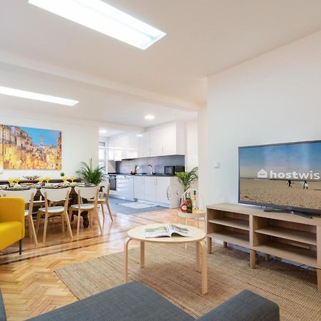 Host Wise - Spacious Fresh Flat W Terrace - Near Sea Espinho  Luaran gambar