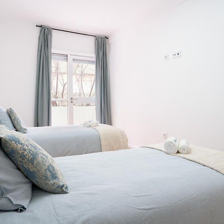 Host Wise - Spacious Fresh Flat W Terrace - Near Sea Espinho  Luaran gambar