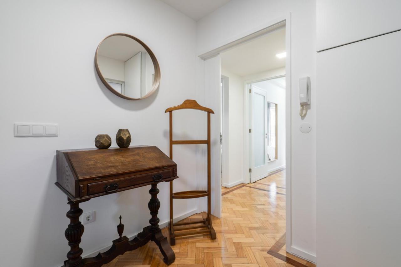 Host Wise - Spacious Fresh Flat W Terrace - Near Sea Espinho  Luaran gambar