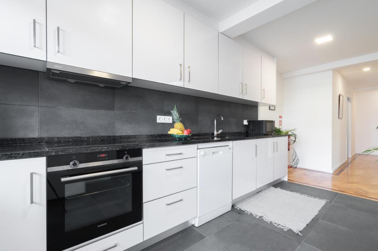 Host Wise - Spacious Fresh Flat W Terrace - Near Sea Espinho  Luaran gambar