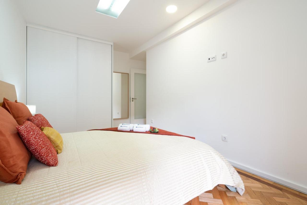 Host Wise - Spacious Fresh Flat W Terrace - Near Sea Espinho  Luaran gambar