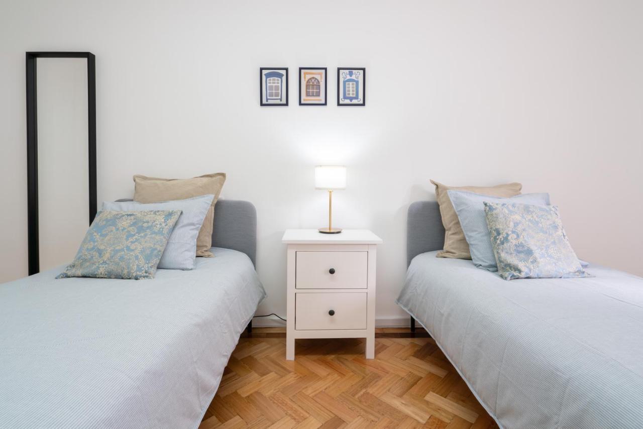 Host Wise - Spacious Fresh Flat W Terrace - Near Sea Espinho  Luaran gambar