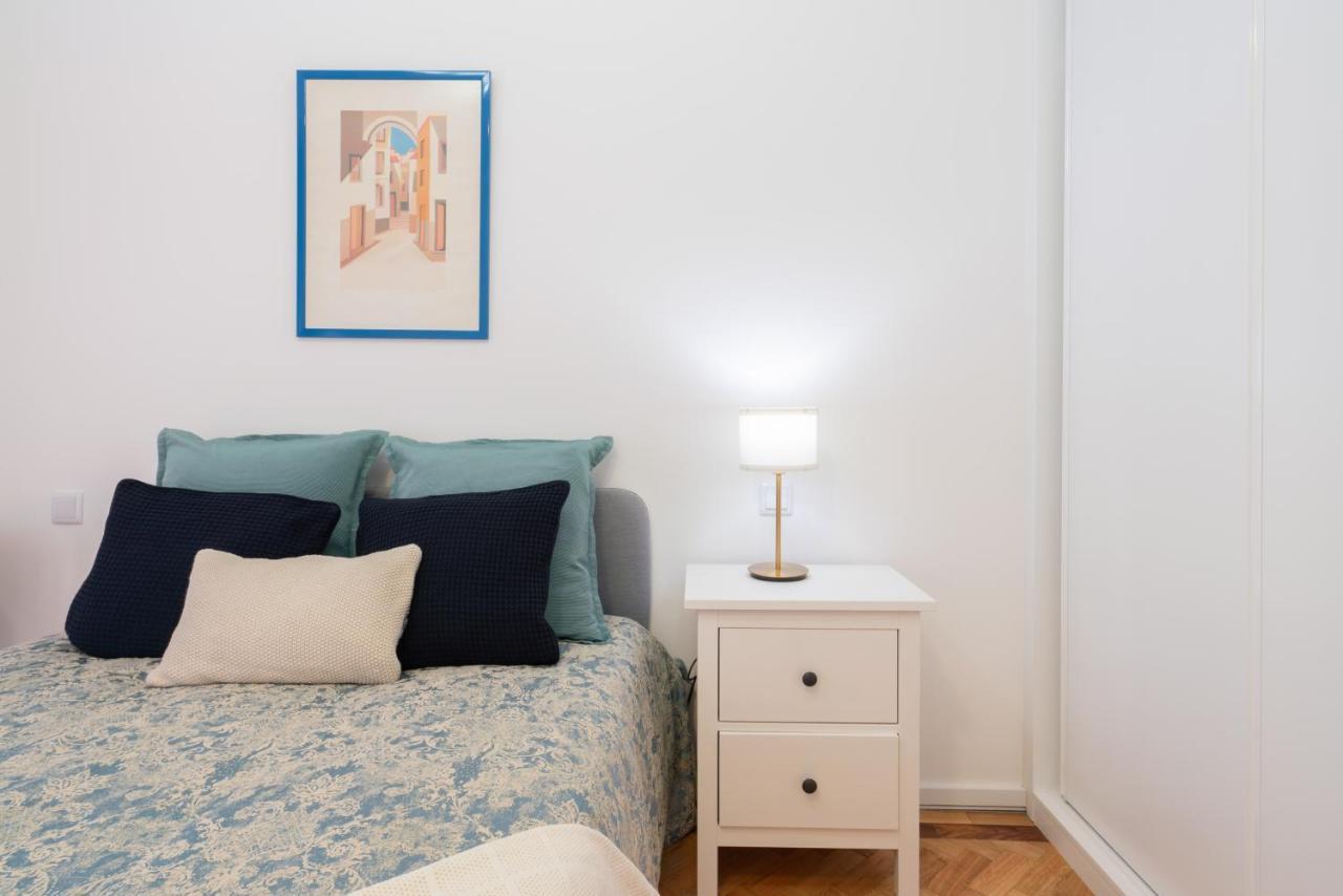 Host Wise - Spacious Fresh Flat W Terrace - Near Sea Espinho  Luaran gambar